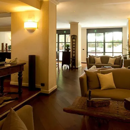 Hotell Town House 31 4*